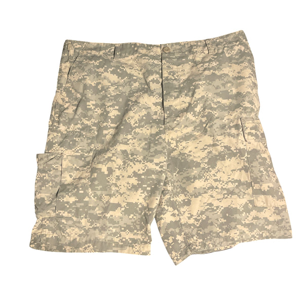 (36) Army Camo Shorts