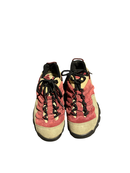 (Sz 8.5) Vintage Reeboks (Hiking)