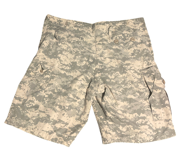 (36) Army Camo Shorts