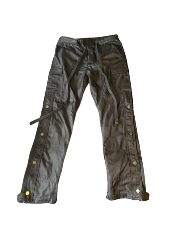 (32) MNML Black Pocketed Pants