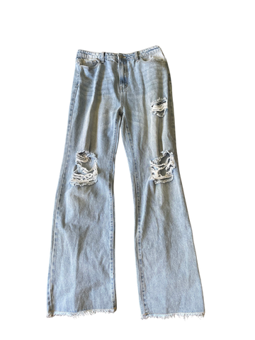 (31) Light Baggy Blue Distressed Jeans