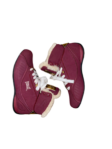 (Sz 6) Women’s Burgundy Everlast Fur Shoes
