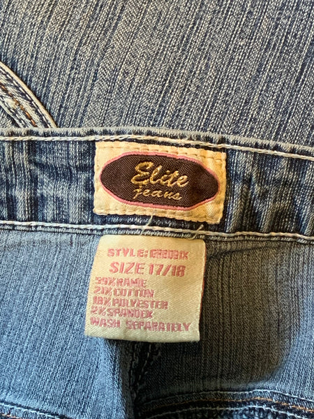 (38) Light Washed Jean Shorts