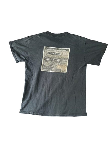 (M) “Beagles” graphic tee