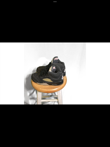 (Sz 8.5) Black Metallic 5’s
