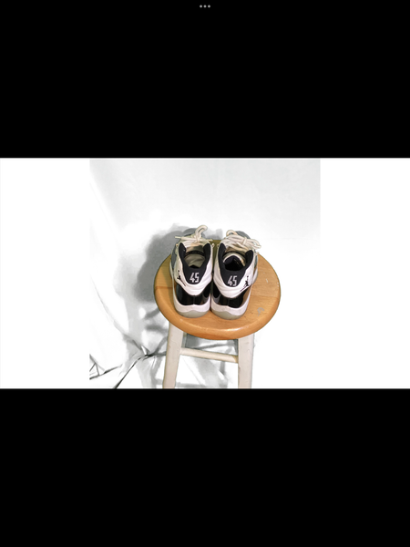 (Sz 8)  Concord 11s