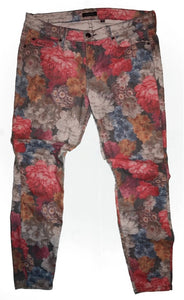 (31) Floral pattern Jeans