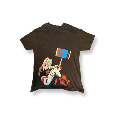 (M) Harley Quinn Graphic Tee