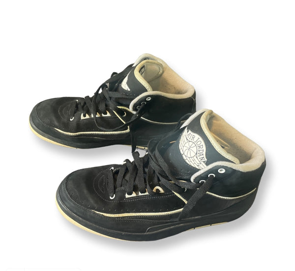 (Sz 9.5) Jordan 2s “Black White”