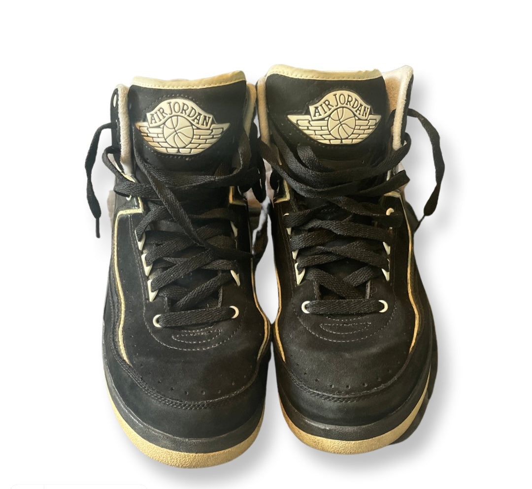 (Sz 9.5) Jordan 2s “Black White”