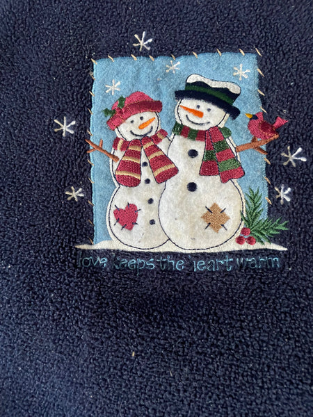 (L) Vintage “Love Keeps the heart Warm” Sweater