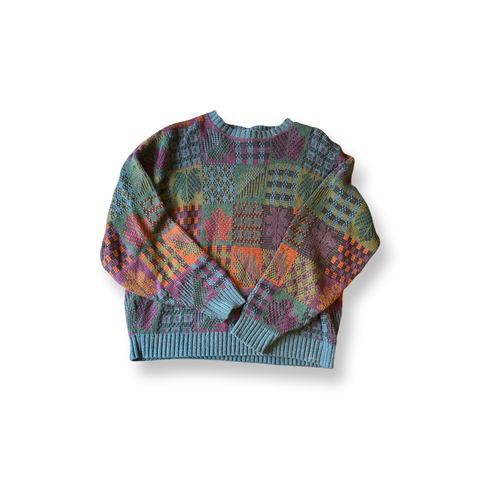 (L) multicolored knitted sweater